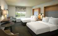 Phòng ngủ 4 Holiday Inn & Suites Philadelphia W - Drexel Hill, an IHG Hotel