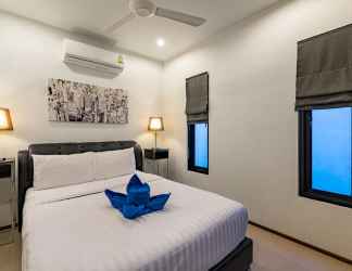 Kamar Tidur 2 Tropical 3br Pool Villa by Intira Villas