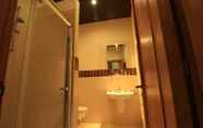 In-room Bathroom 5 Residence Sella