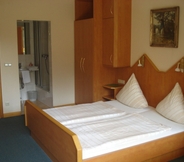 ห้องนอน 2 Eifel Hotel Lamberty