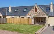 Exterior 3 Williamscraig Holiday Cottages