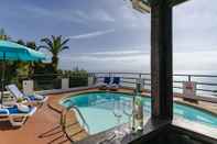 Swimming Pool Villa Aquarela by Our Madeira