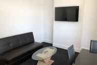 Ruang Umum Glasgow Airport Holiday Home