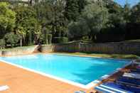 Swimming Pool Villa delle Sirene