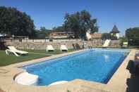 Swimming Pool B&B Yeguada la parrilla