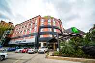 Luar Bangunan ibis Styles Chengdu American Center Hotel