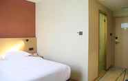 Bilik Tidur 6 ibis Styles Chengdu American Center Hotel