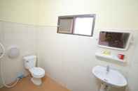 Toilet Kamar Maylay Guesthouse