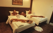 Kamar Tidur 2 The Hotel Mawtin