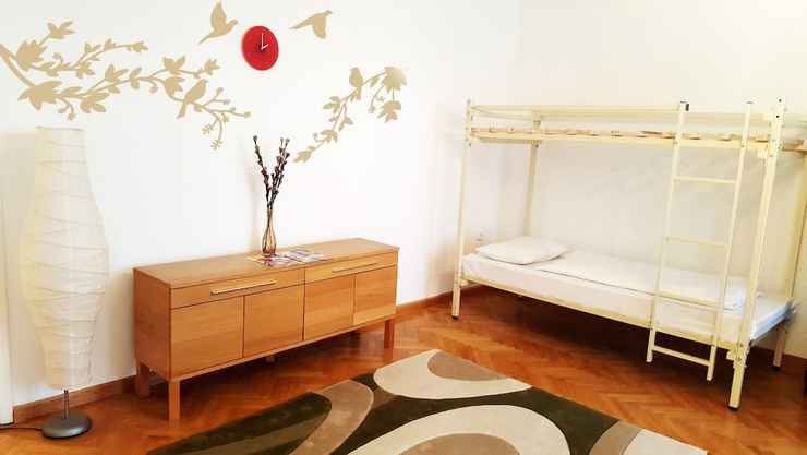 Walking Bed Budapest Hostel 9 Ferencvaros Francis Town Hungary The walking dead wiki is updated to include all information about the comic series, novels, video games, and television shows, including character statuses and current. traveloka