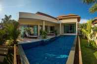 Swimming Pool Villa Badas