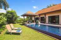 Swimming Pool Villa Marama