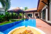 Swimming Pool Villa Iwa