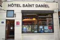 Luar Bangunan Hotel Saint Daniel