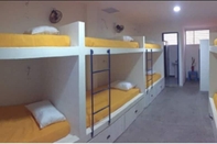 Bilik Tidur La Sucursal Hostel - Adults only