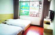Kamar Tidur 5 DONG JIANG HU XIANG CUN DA WAN CAI Hotel