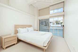 Kamar Tidur 4 Waterfront Apt. on Sydney Harbour H390