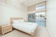 Kamar Tidur Waterfront Apt. on Sydney Harbour H390