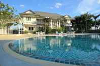 Swimming Pool Leelawadee Resort Saraburi