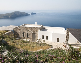 Exterior 2 Serifos Houses Kalo Ampeli