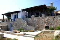 Bên ngoài Serifos Houses Diasella