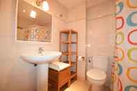 In-room Bathroom Apartamento Promar 96