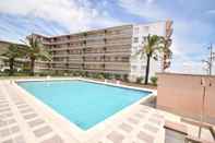 Swimming Pool Apartamento Pineda II Exclusive