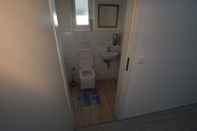 In-room Bathroom AB Apartment 23 near Cannstatter Wasen