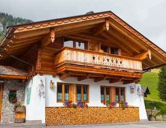 Exterior 2 B&B Solder Chalet Dolomiti