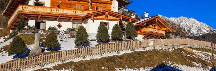 Exterior B&B Solder Chalet Dolomiti