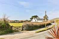 Bangunan Croyde Wonky Cottage 1 Bedroom