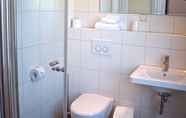 Toilet Kamar 7 Landgasthof Buch