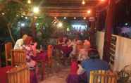 Restoran 5 SURF AND SAND Hotel - Arugam Bay
