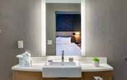 Toilet Kamar 7 SpringHill Suites by Marriott Chattanooga South/Ringgold, GA