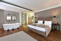 Bedroom Ansen Suites