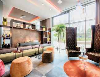 Lobi 2 Leonardo Royal Hotel Amsterdam