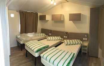 Bedroom 4 Camping Boschetto Di Piemma