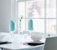 Restoran 7 Elthorne Luxury Apartments