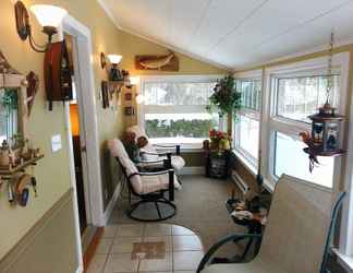 Lobby 2 2 bedroom Wiffen Cottage