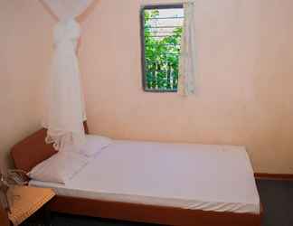 Kamar Tidur 2 Nilaveli Beach Inn