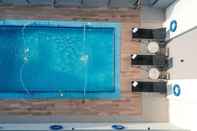 Swimming Pool Hafawah Suites