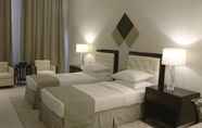 Bedroom 2 Delta Hotels by Marriott, Dubai Investment Park