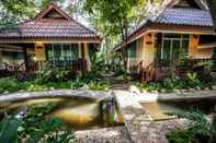 สิ่งอำนวยความสะดวกด้านความบันเทิง Baan Nam Pen Resort