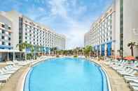 สระว่ายน้ำ Universal's Endless Summer Resort - Surfside Inn and Suites