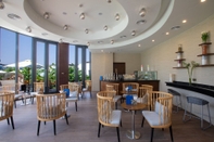 Bar, Cafe and Lounge Millennium Resort Salalah