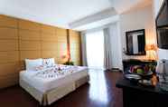 Bedroom 7 Paragon Villa Hotel