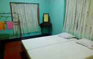 Kamar Tidur 2 Dreams Garden Surf Lodge