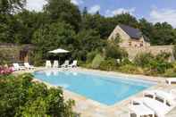 Swimming Pool Château du Grand Val