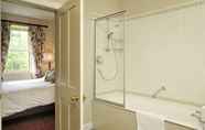 In-room Bathroom 4 Bedrule Old Manse B&B