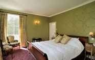 Bilik Tidur 7 Bedrule Old Manse B&B